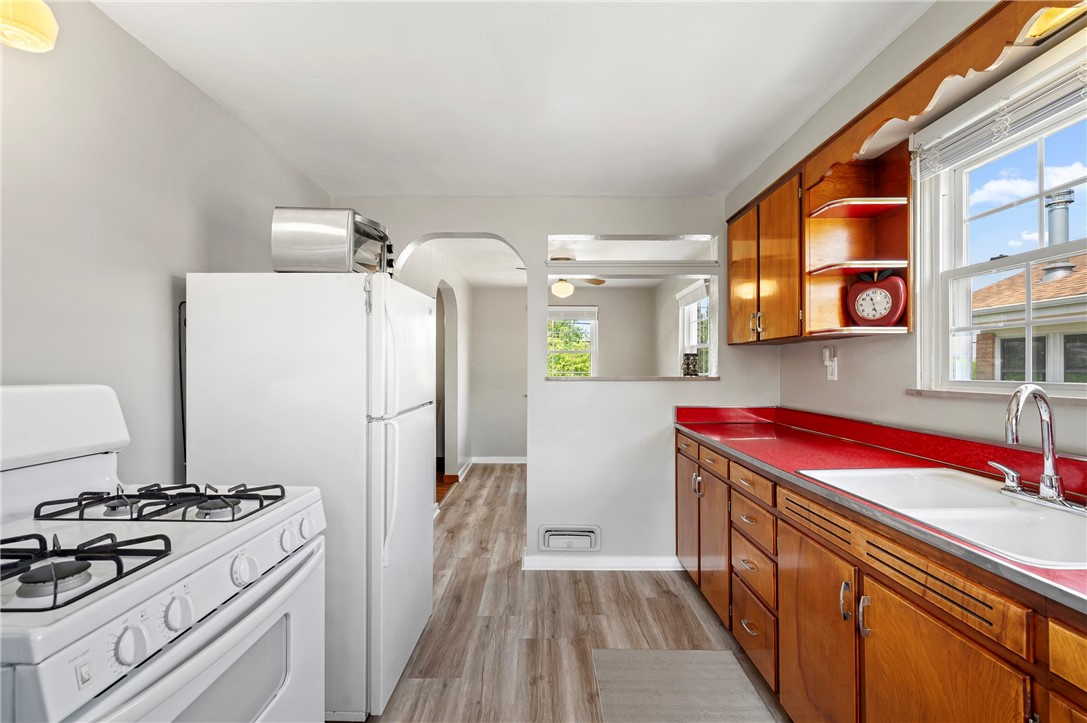 210 Margaret Ave