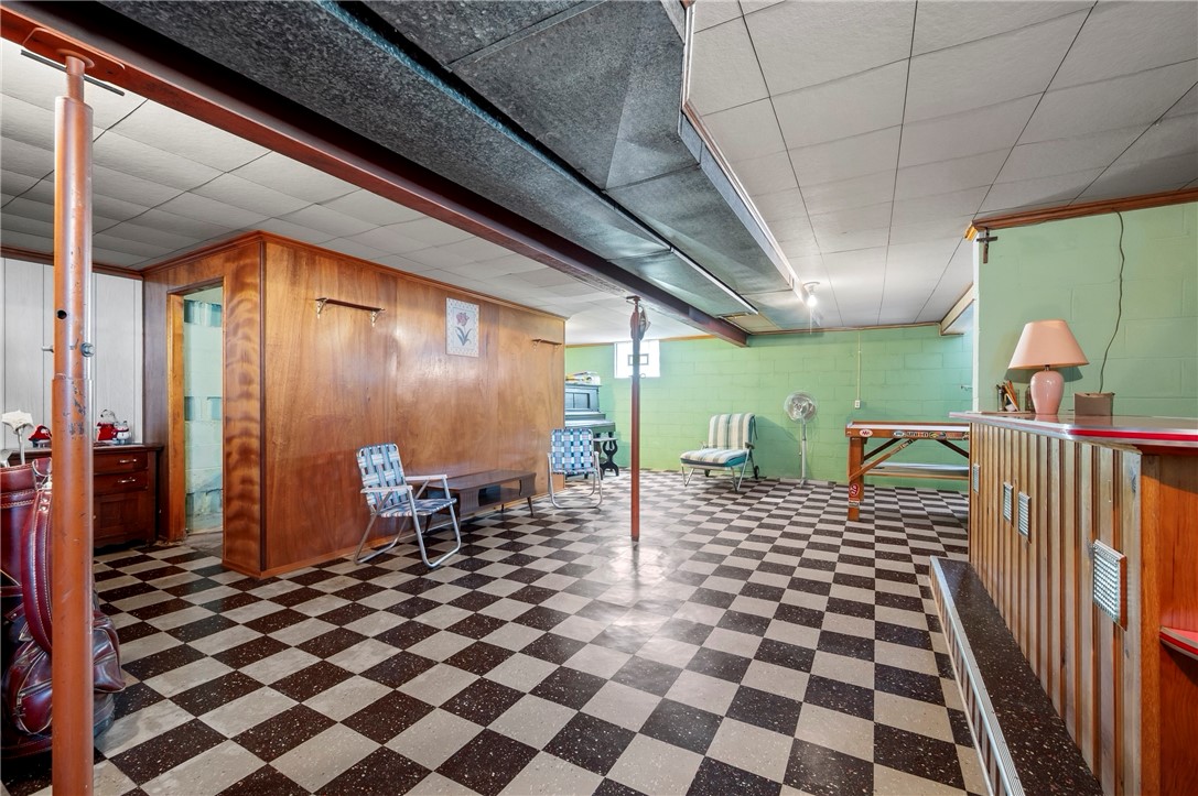 210 Margaret Ave
