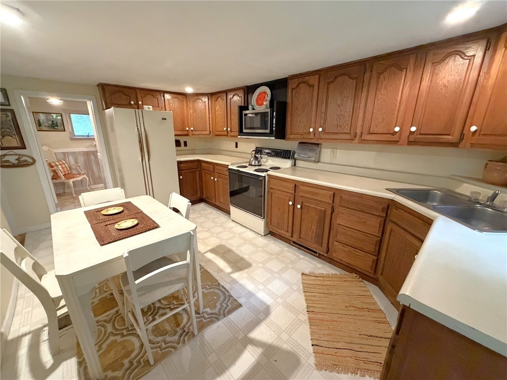 261 Fairview School Road