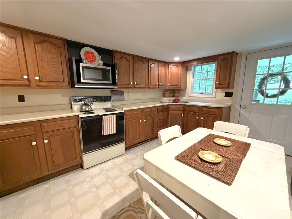 261 Fairview School Road