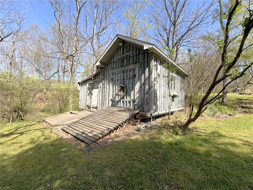 261 Fairview School Road