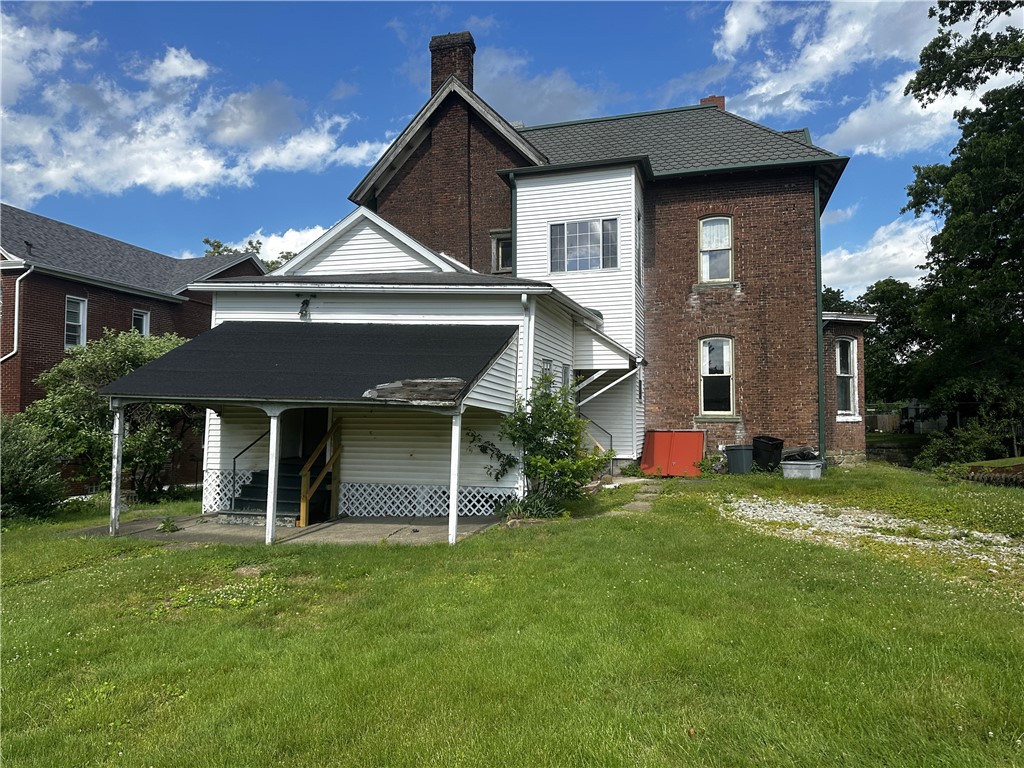 251 N Walnut Street