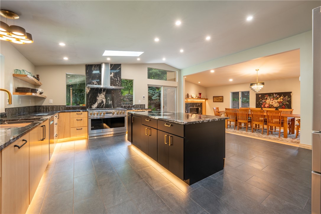 168 Lundquist Rd