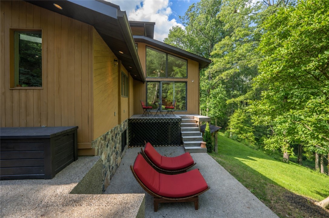 168 Lundquist Rd