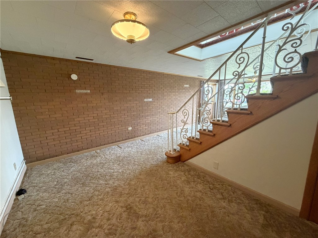 407 Summit Avenue