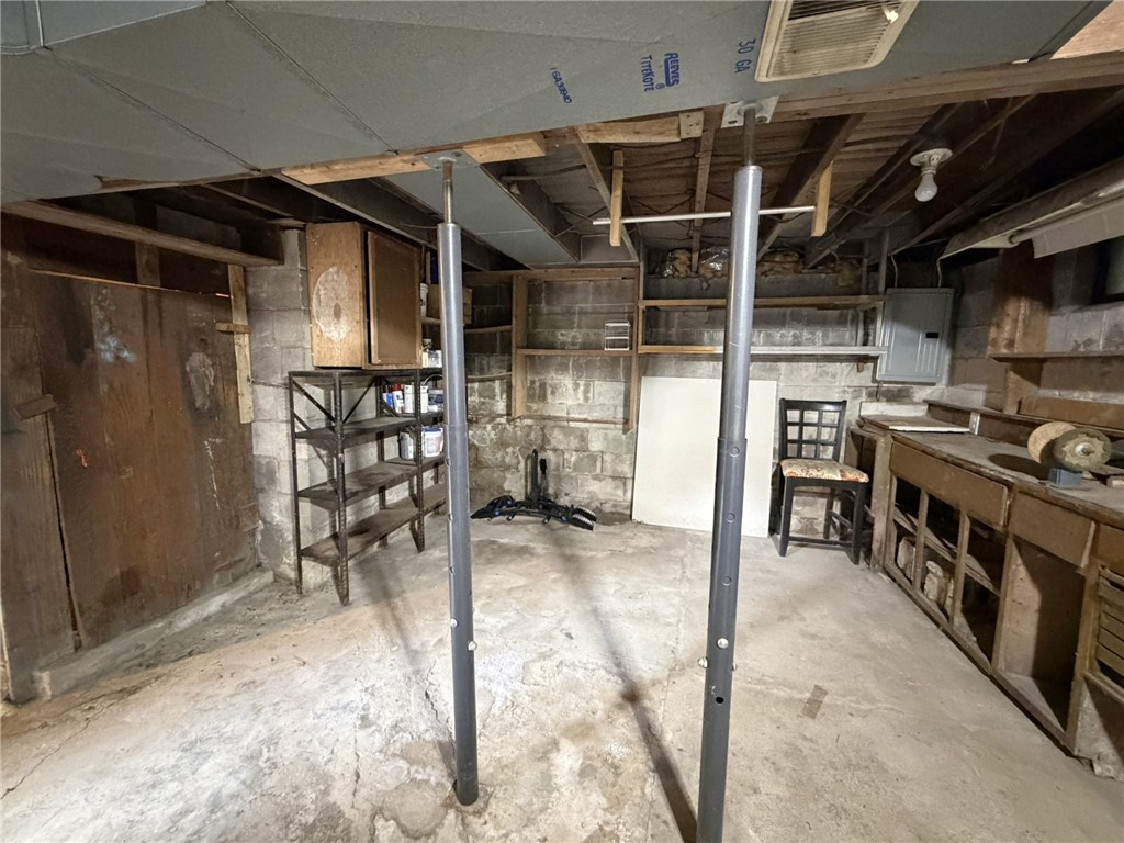 403 Bridgeport Road