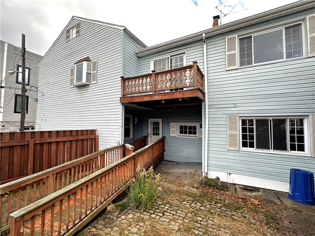 1913 Fox Way