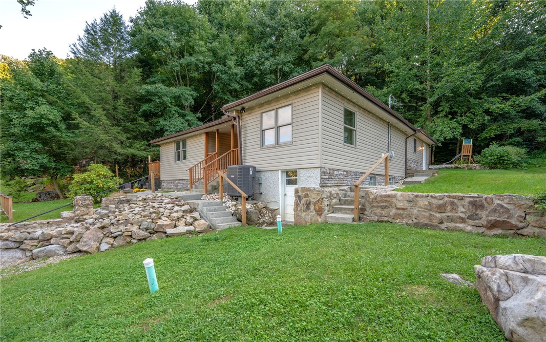1571 Darlington Road