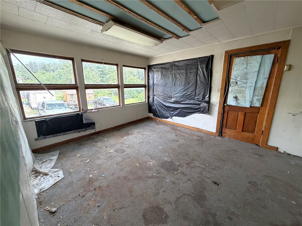 1047 W Main Street