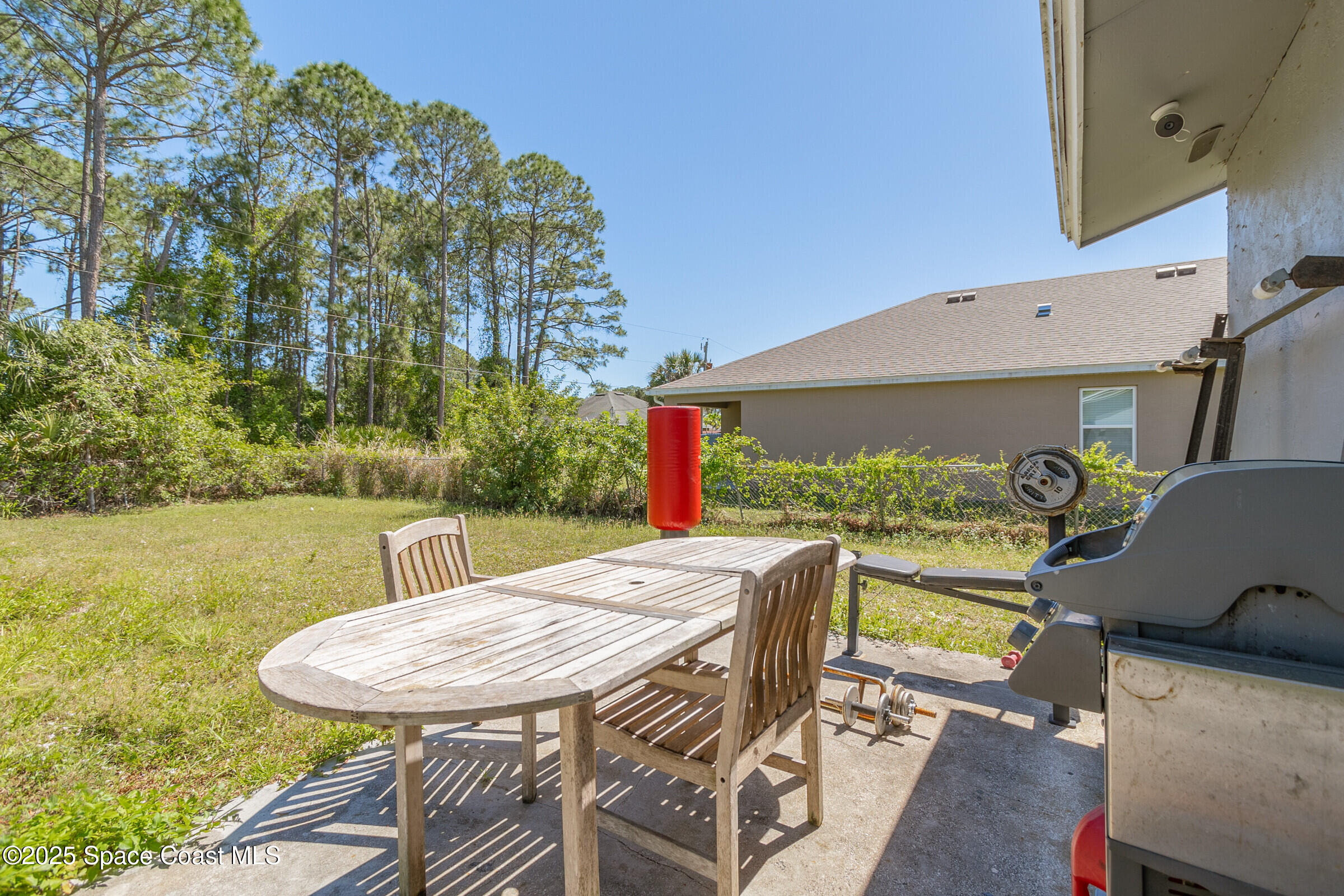 975 Commerce Road SE