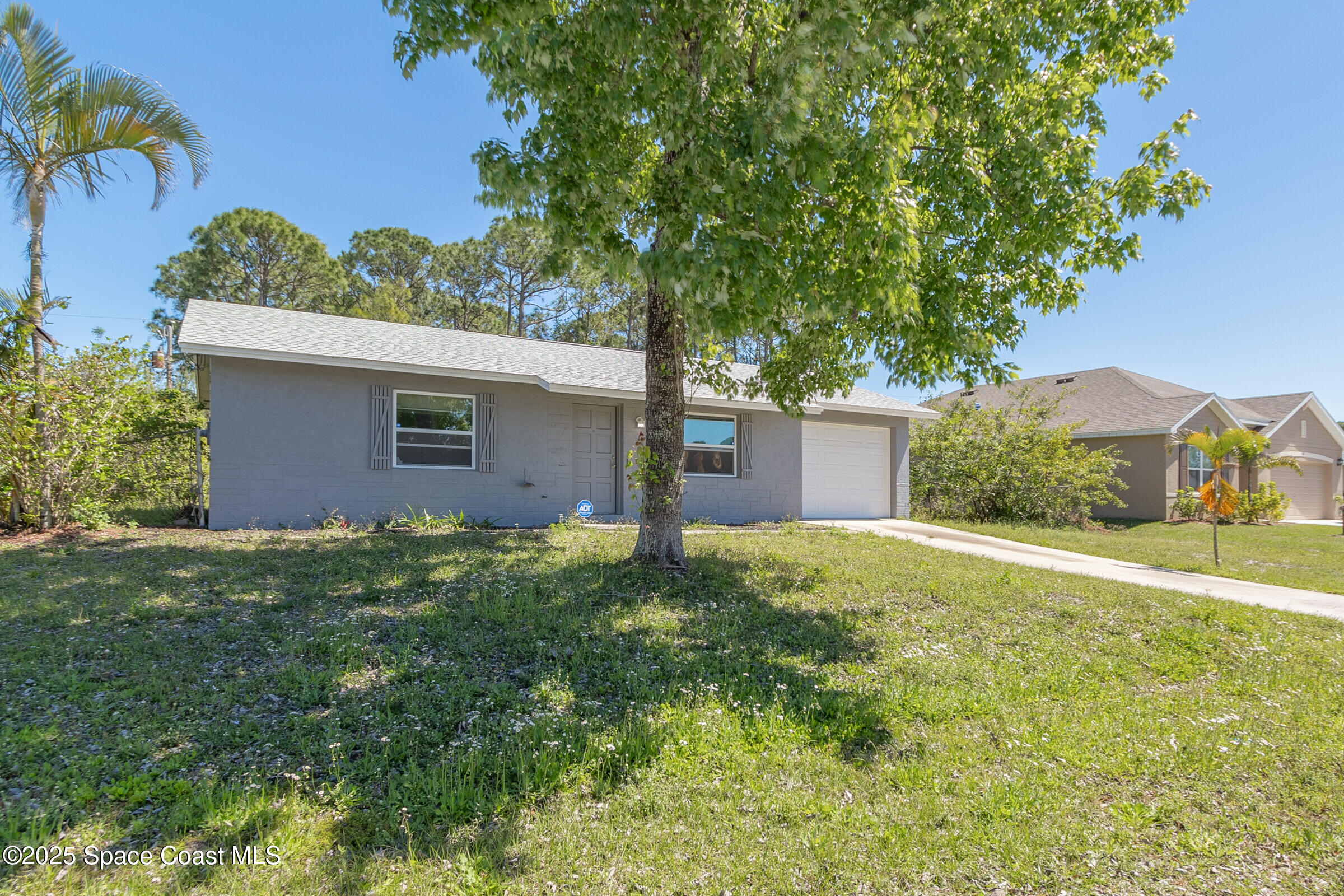 975 Commerce Road SE