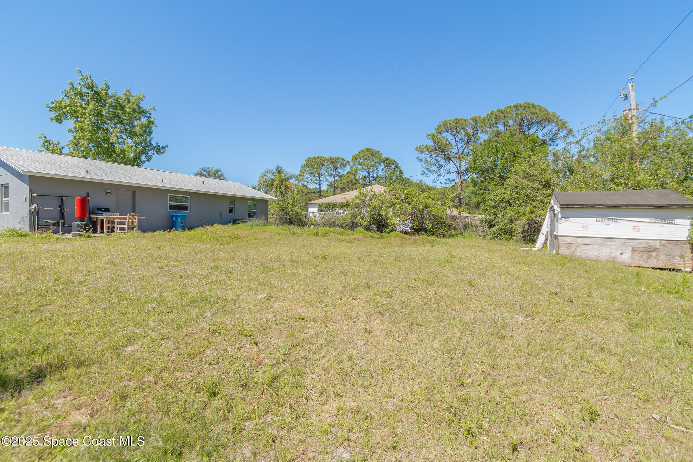 975 Commerce Road SE
