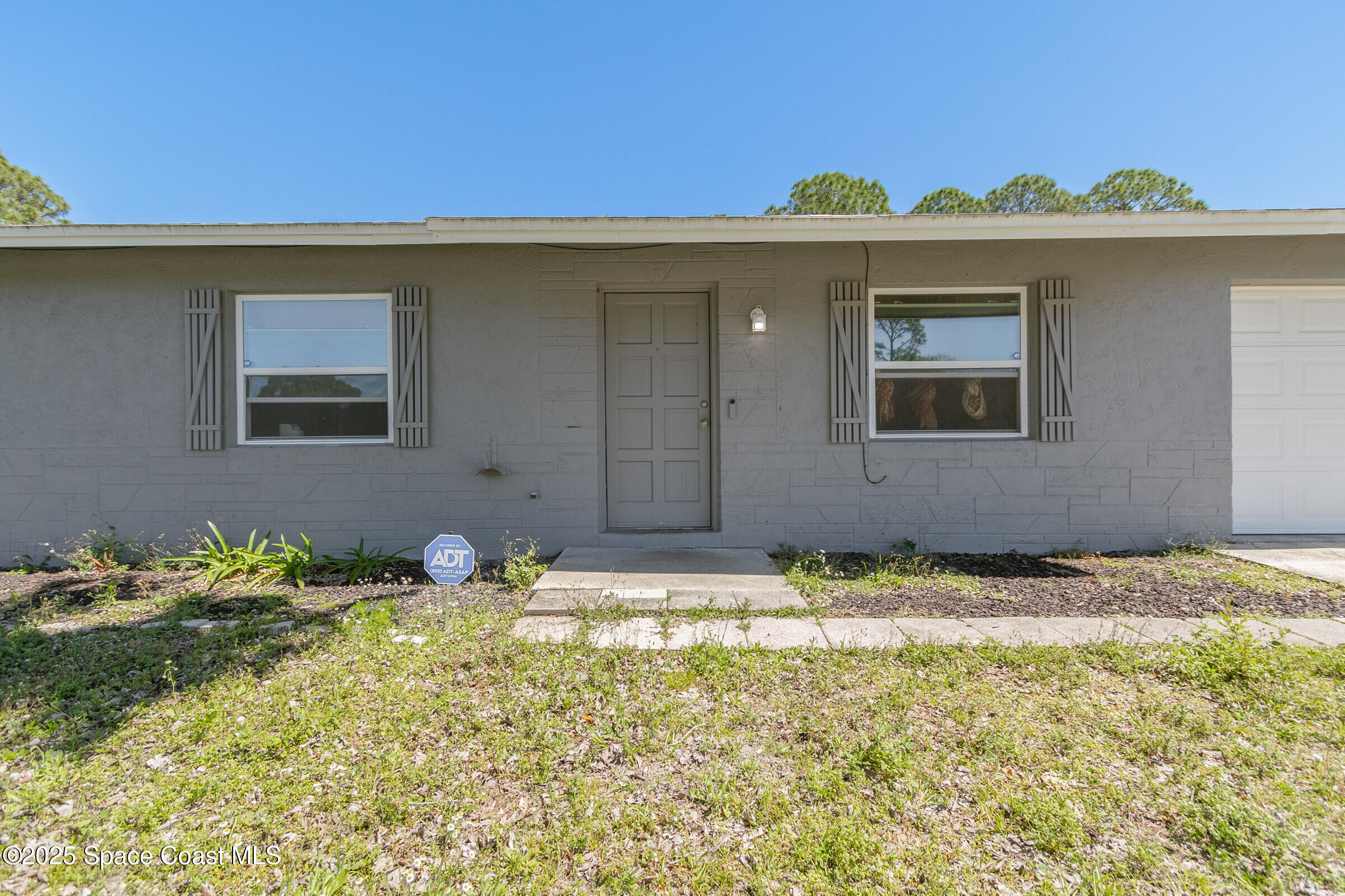 975 Commerce Road SE