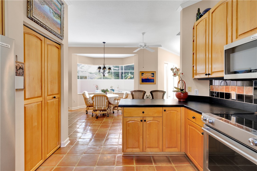 4085 8th Lane