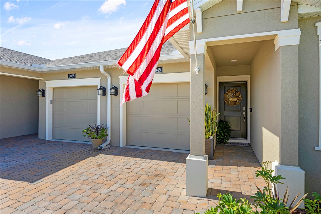 6045 Red Maple Manor
