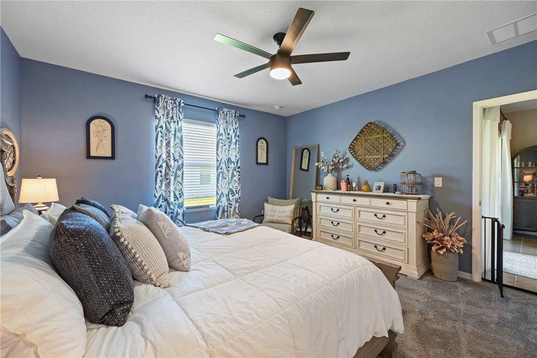 6045 Red Maple Manor