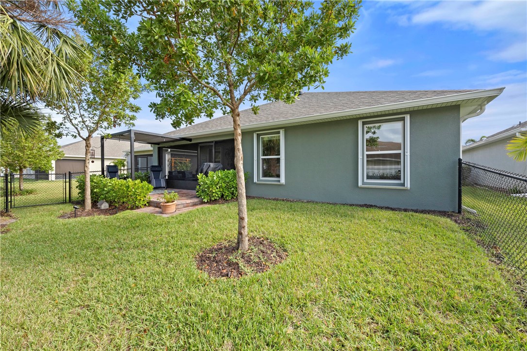 332 Sandcrest Circle