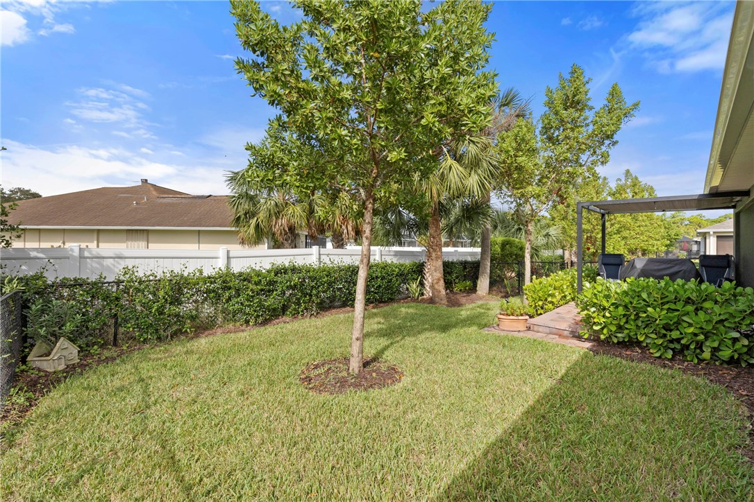 332 Sandcrest Circle