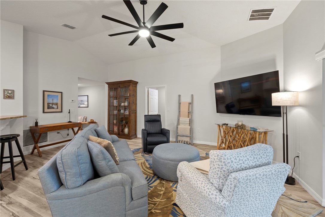 332 Sandcrest Circle