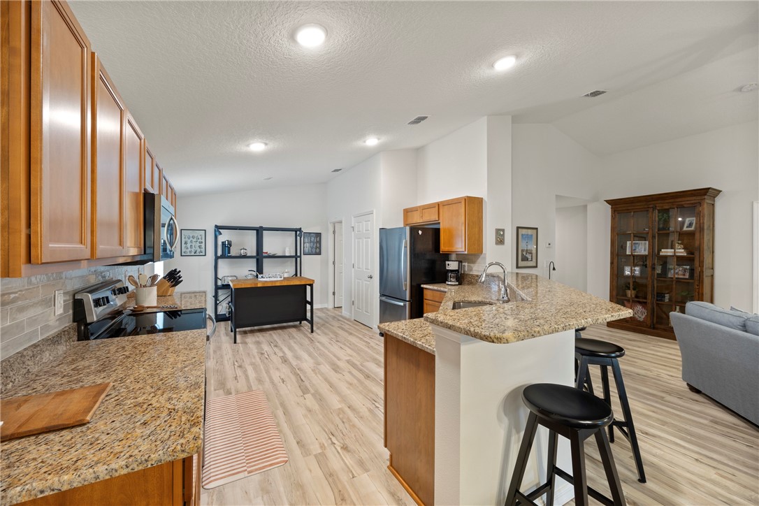 332 Sandcrest Circle