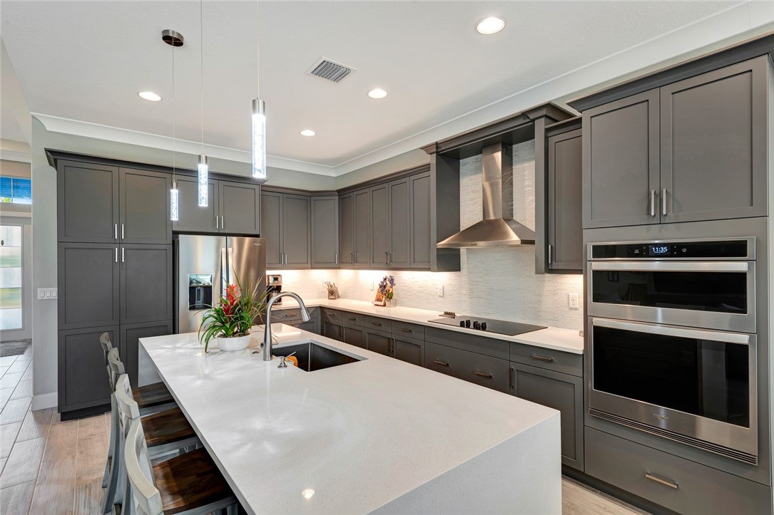 9223 Orchid Cove Circle