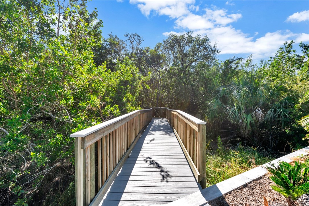 9223 Orchid Cove Circle