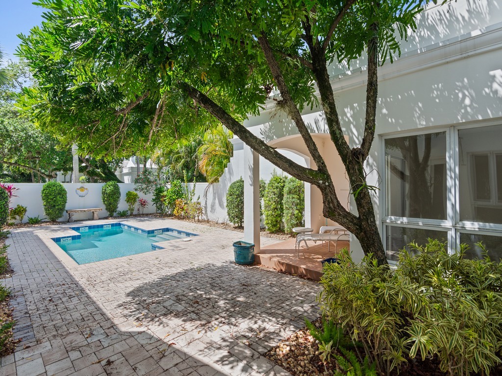 8405 Red Bay Court 8405