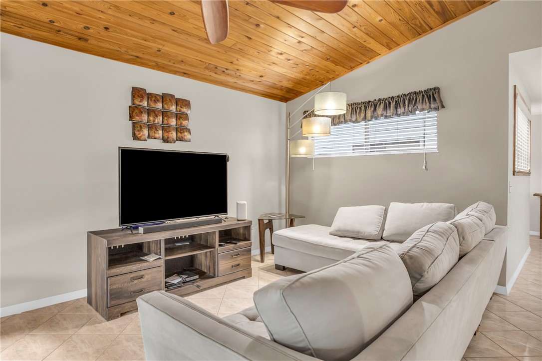 2125 Pine Creek Boulevard 204