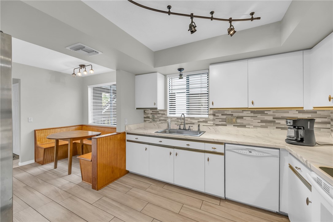 2125 Pine Creek Boulevard 204