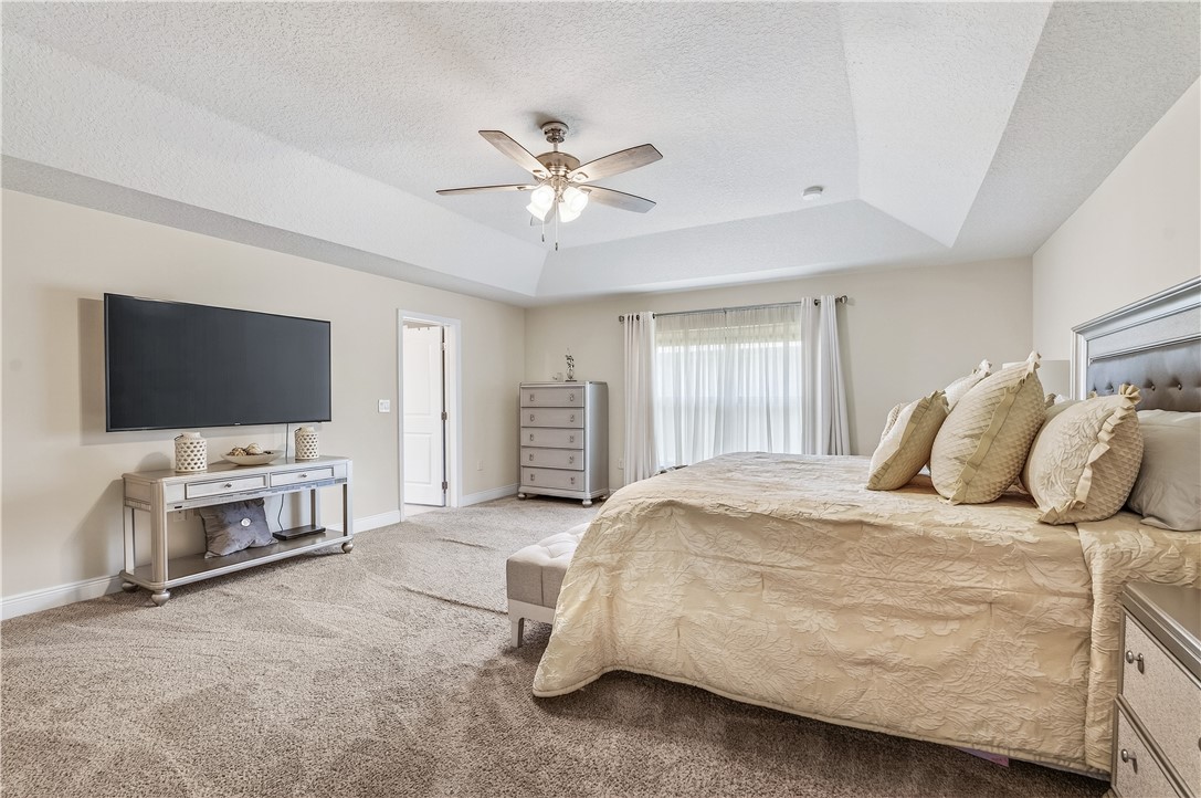 1332 Scarlet Oak Circle