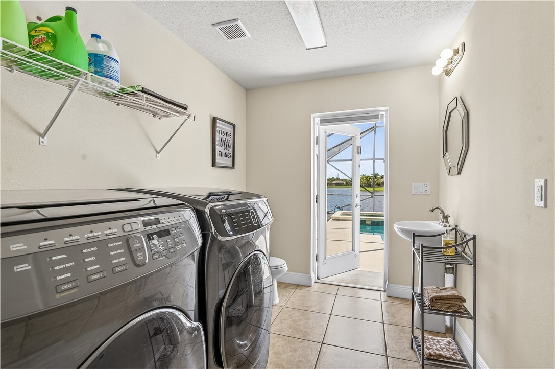 1332 Scarlet Oak Circle
