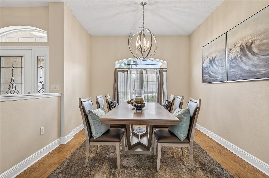 1332 Scarlet Oak Circle