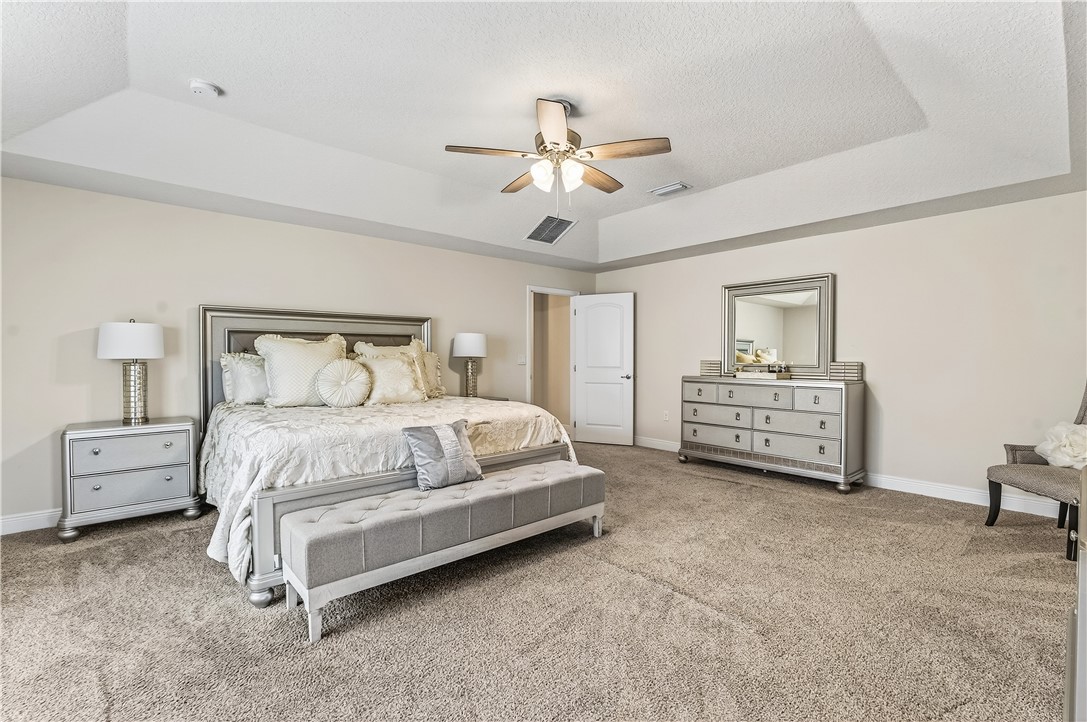 1332 Scarlet Oak Circle