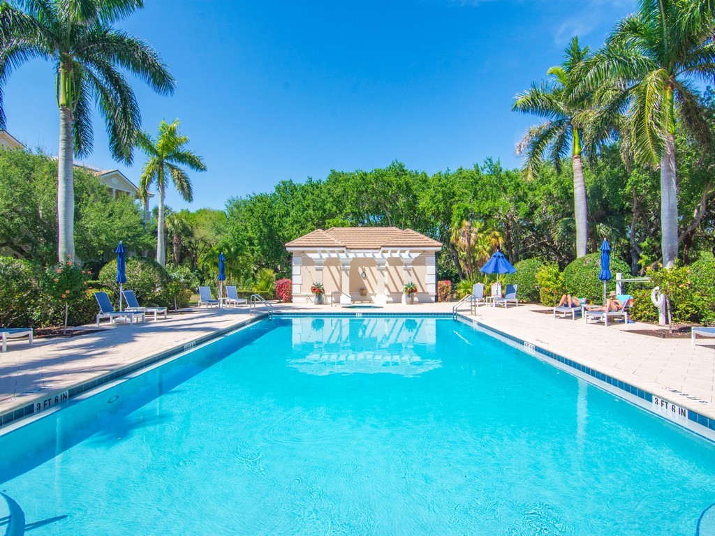 601 N Swim Club Drive PHB