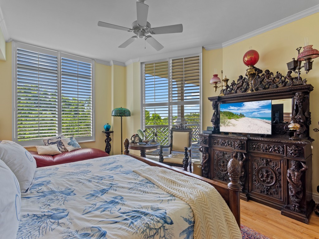 601 N Swim Club Drive PHB