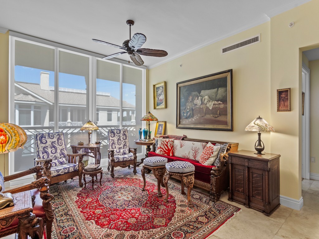 601 N Swim Club Drive PHB