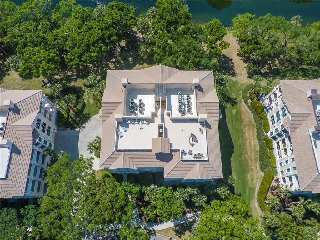 601 N Swim Club Drive PHB