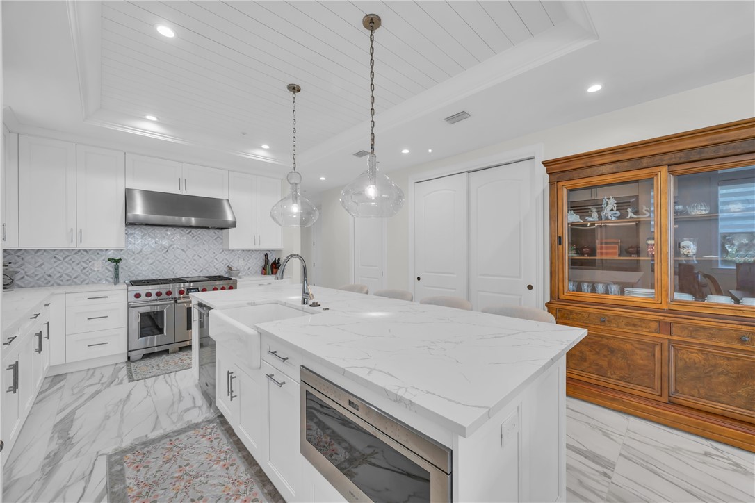 8050 Highway A1A None 201