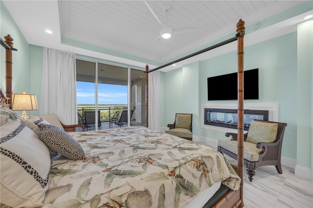 8050 Highway A1A None 201