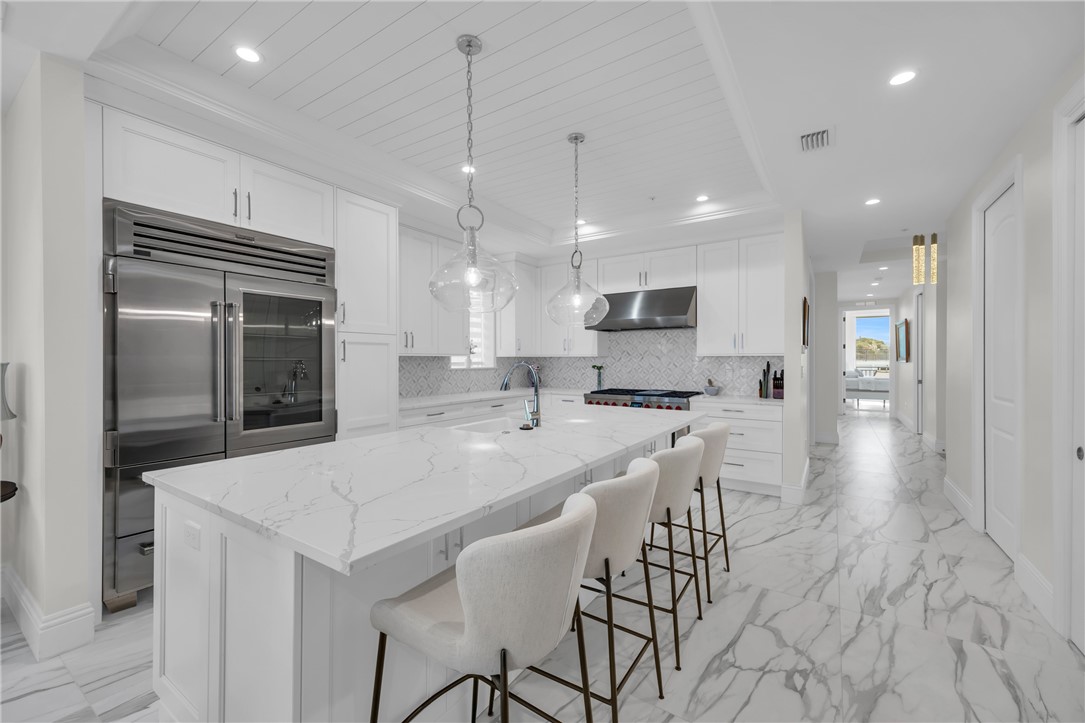 8050 Highway A1A None 201