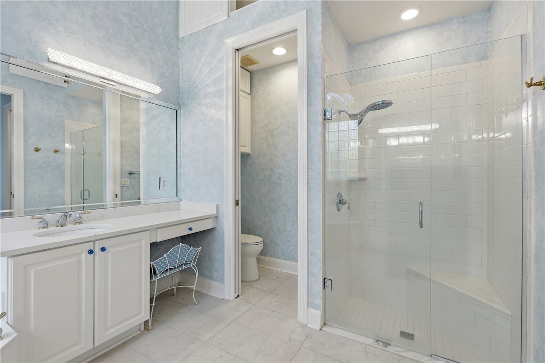 1332 W Island Club Square