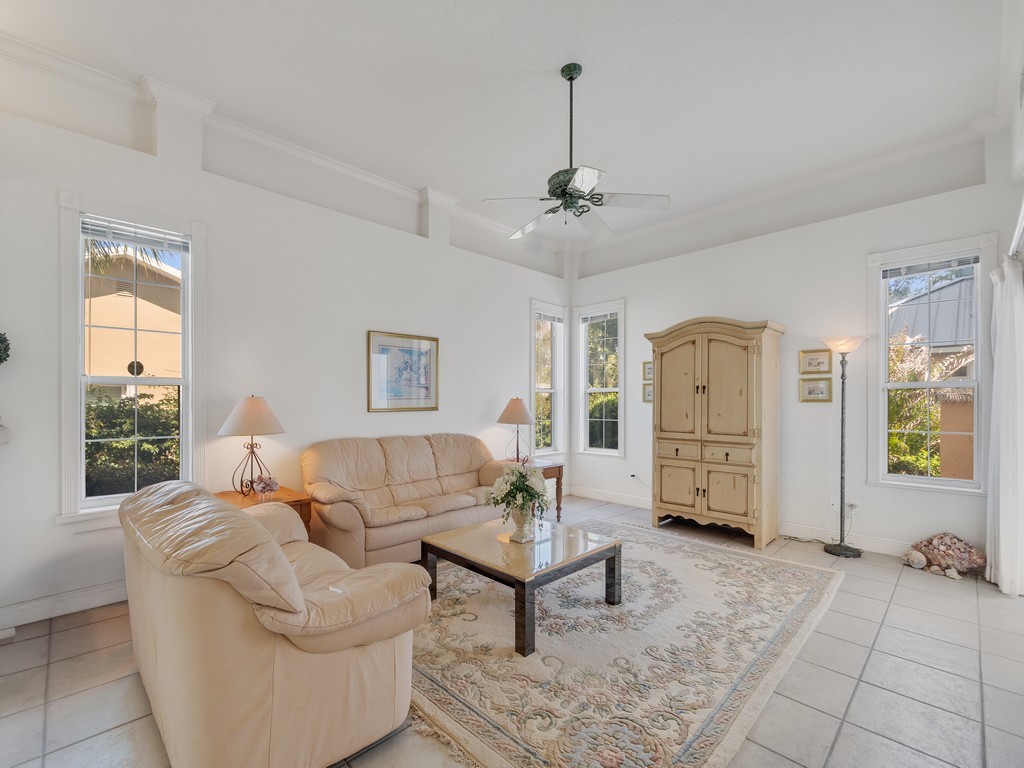 929 Turtle Cove Lane