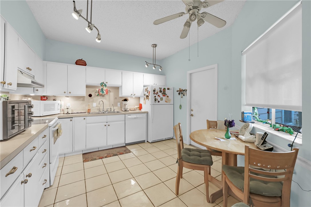 354 Garden Grove Parkway