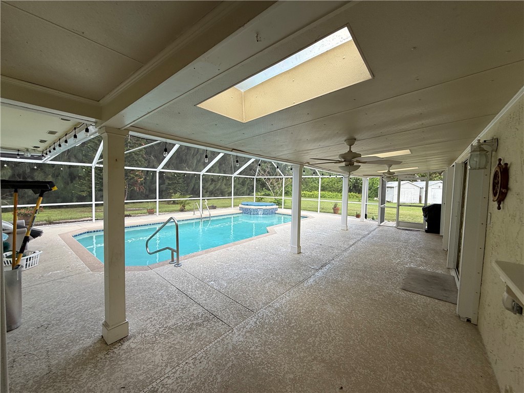 2235 10th Lane