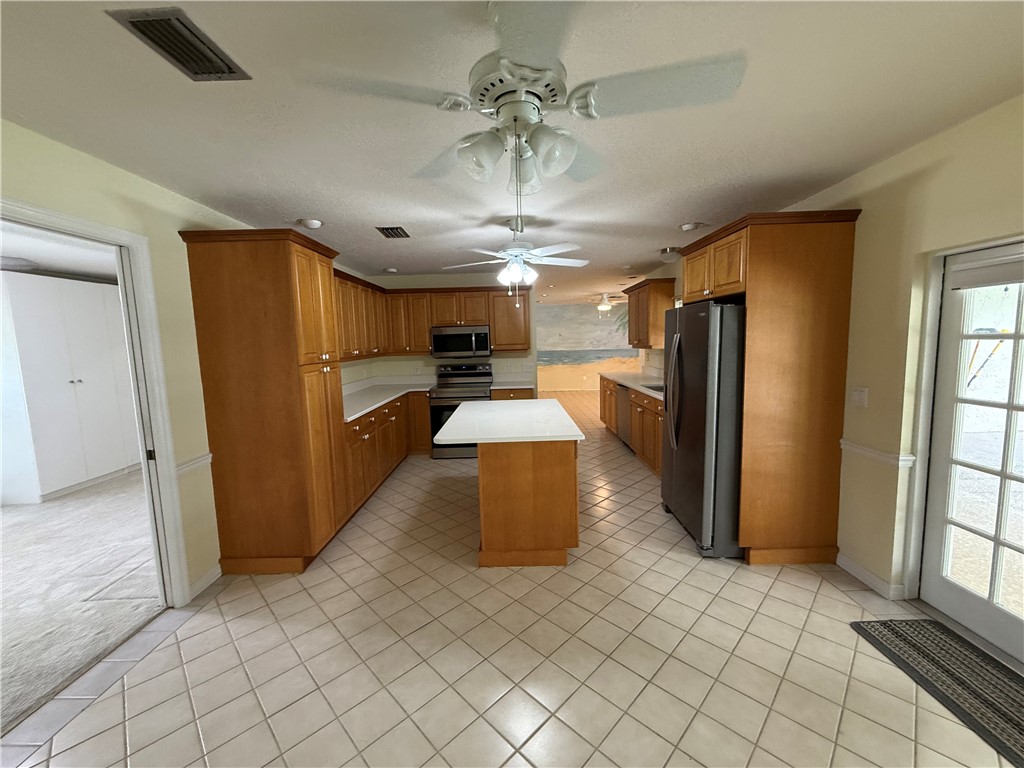 2235 10th Lane