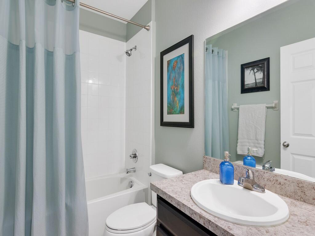 5317 Oakland Lake Circle