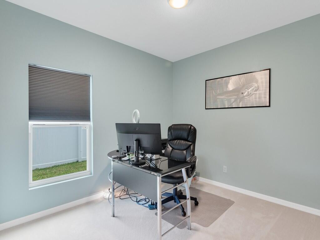 5317 Oakland Lake Circle