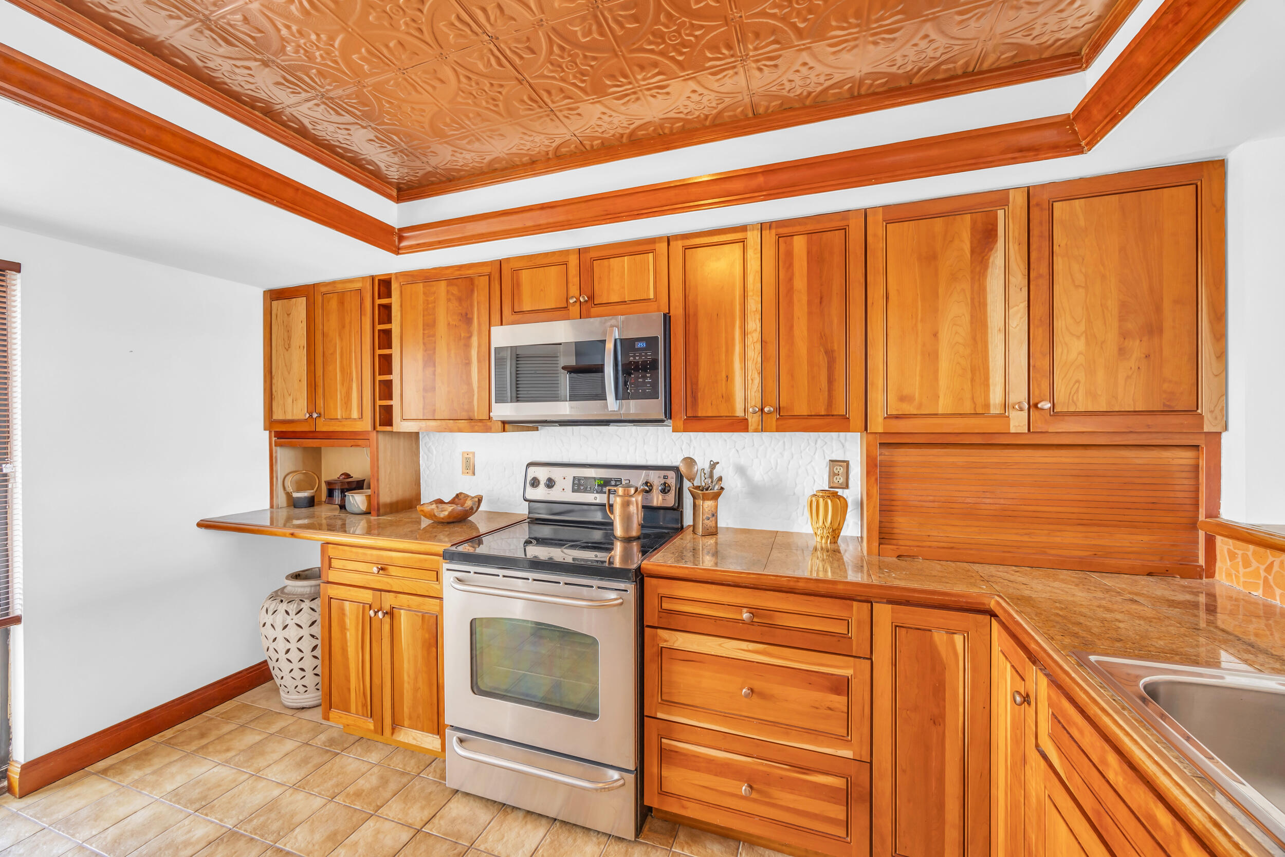 4141 Ocean Drive 502