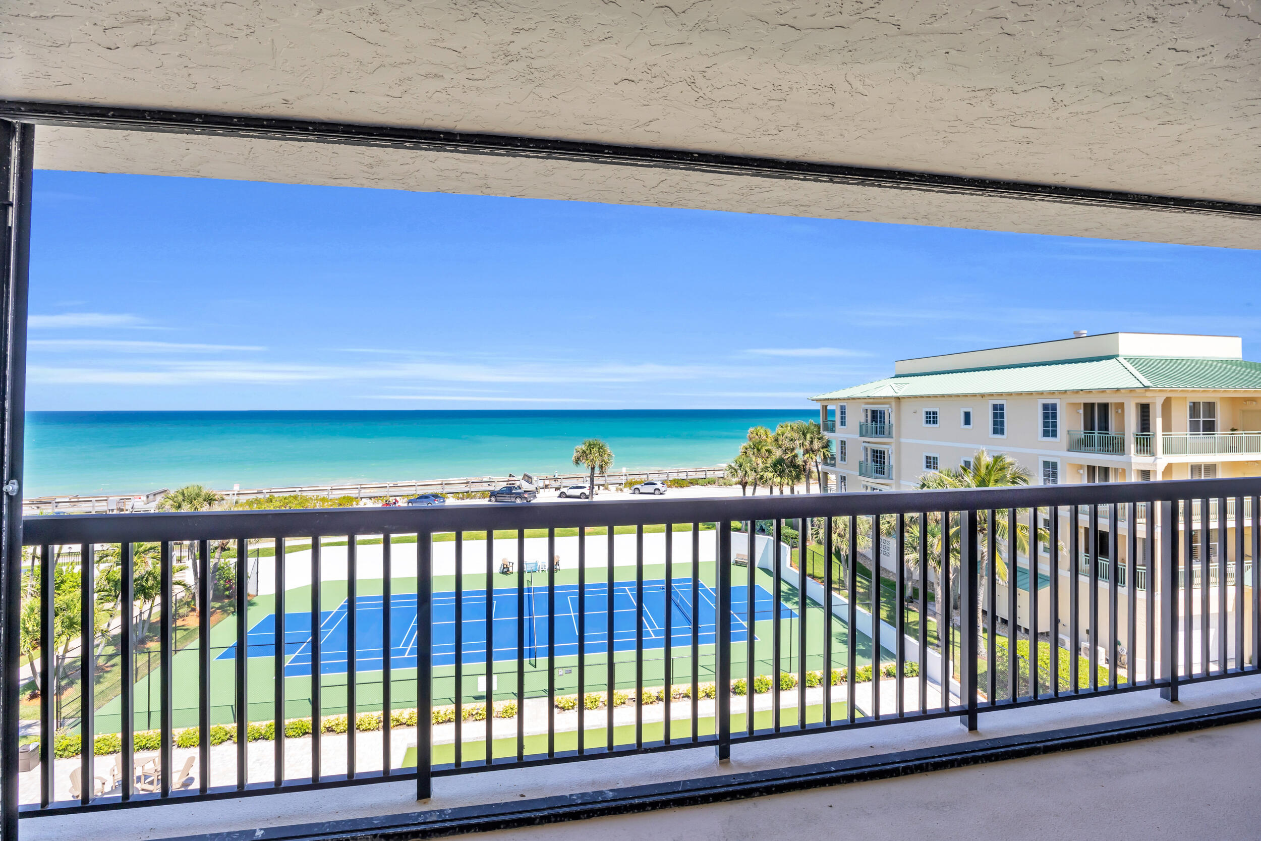 4141 Ocean Drive 502