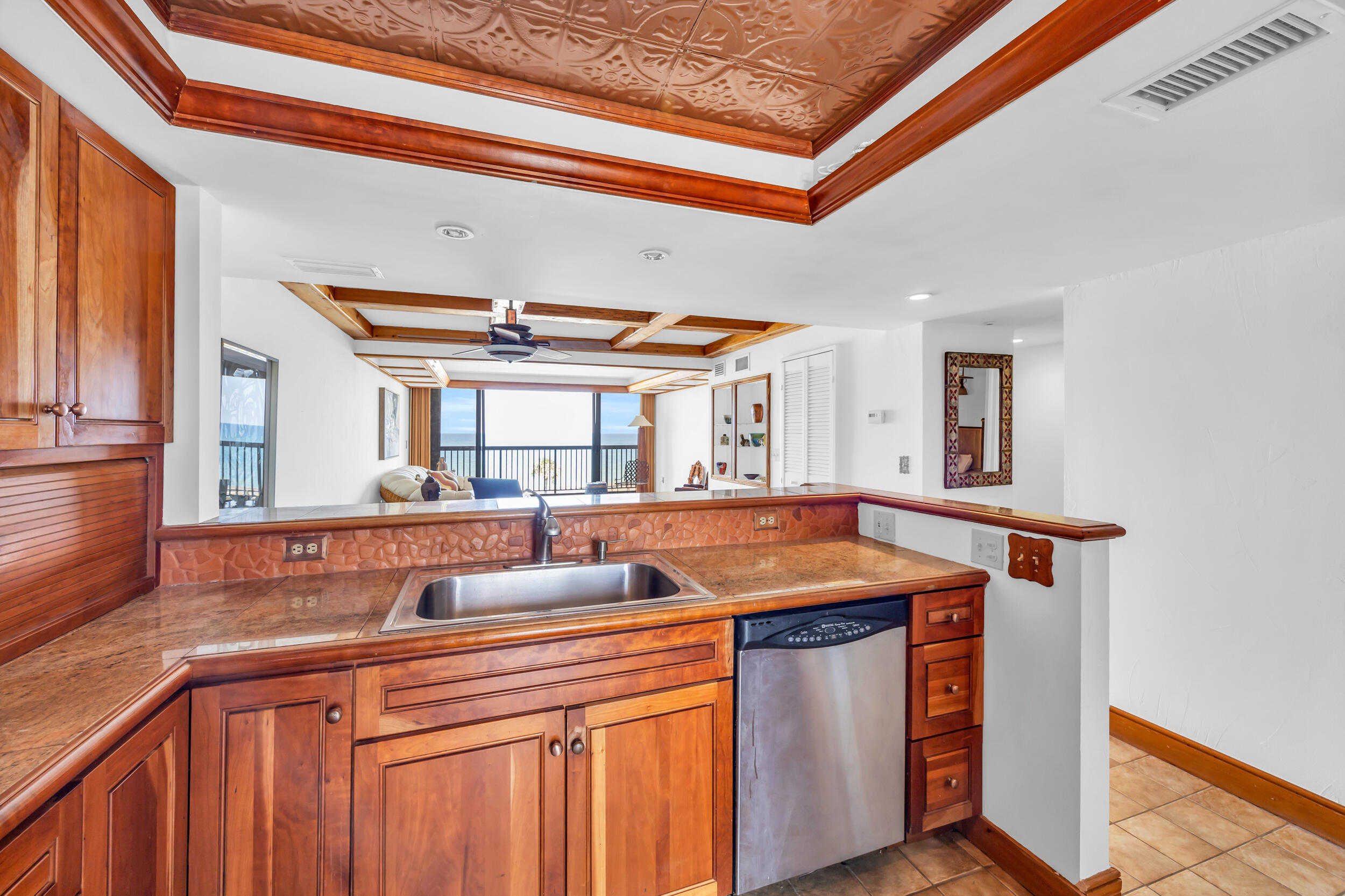 4141 Ocean Drive 502